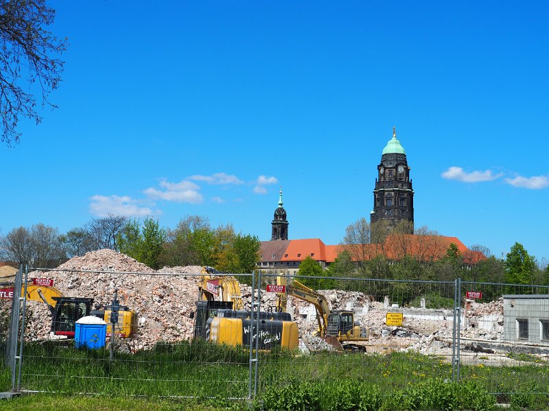 aP1010006